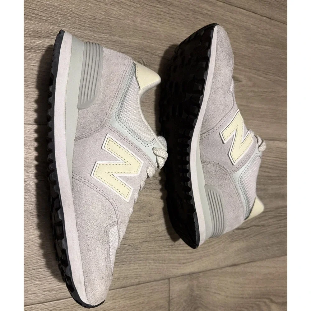 NEW BALANCE 574 Core - Nimbus Cloud Gray/White - Size 8.5 Women US